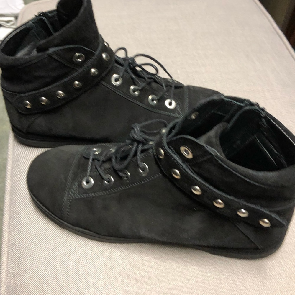 Stuart Weitzman, Black Shotput Sneakers - Picture 8 of 8
